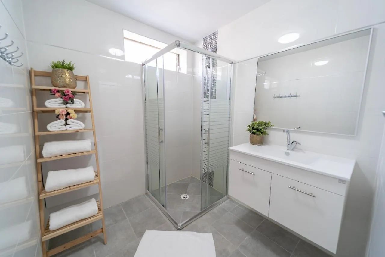 Apartment Yalarent Sunny 3Br Apt Eilat