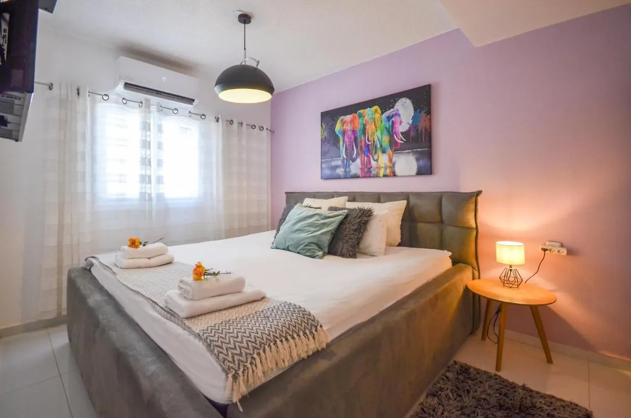 Yalarent Sunny 3Br Apt Eilat Apartment
